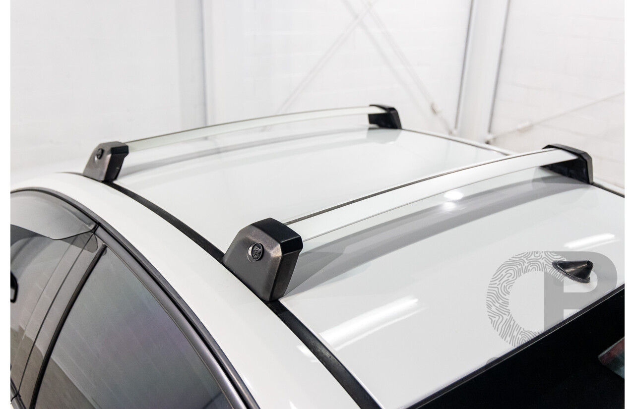 8/2008 Holden Commodore (Dual Fuel) 60th Anniversary VE MY09.5 4d Sedan Heron White V6 3.6L