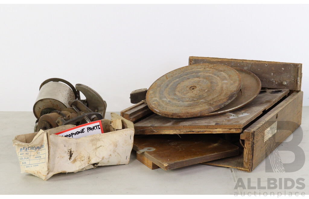 Collection Vintage Gramaphone Parts