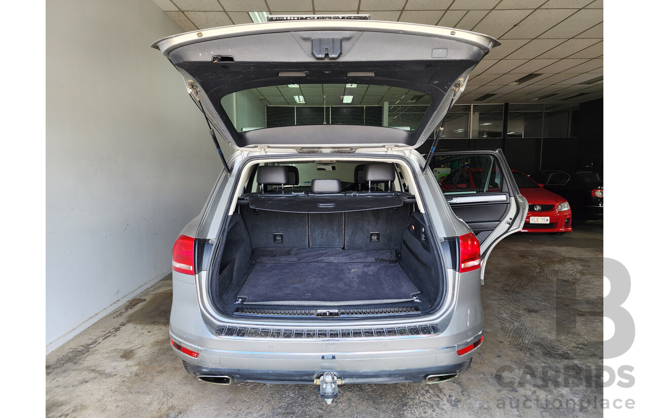 1/2015 Volkswagen Touareg 150 TDI 7P MY15 4d Wagon Silver 3.0L