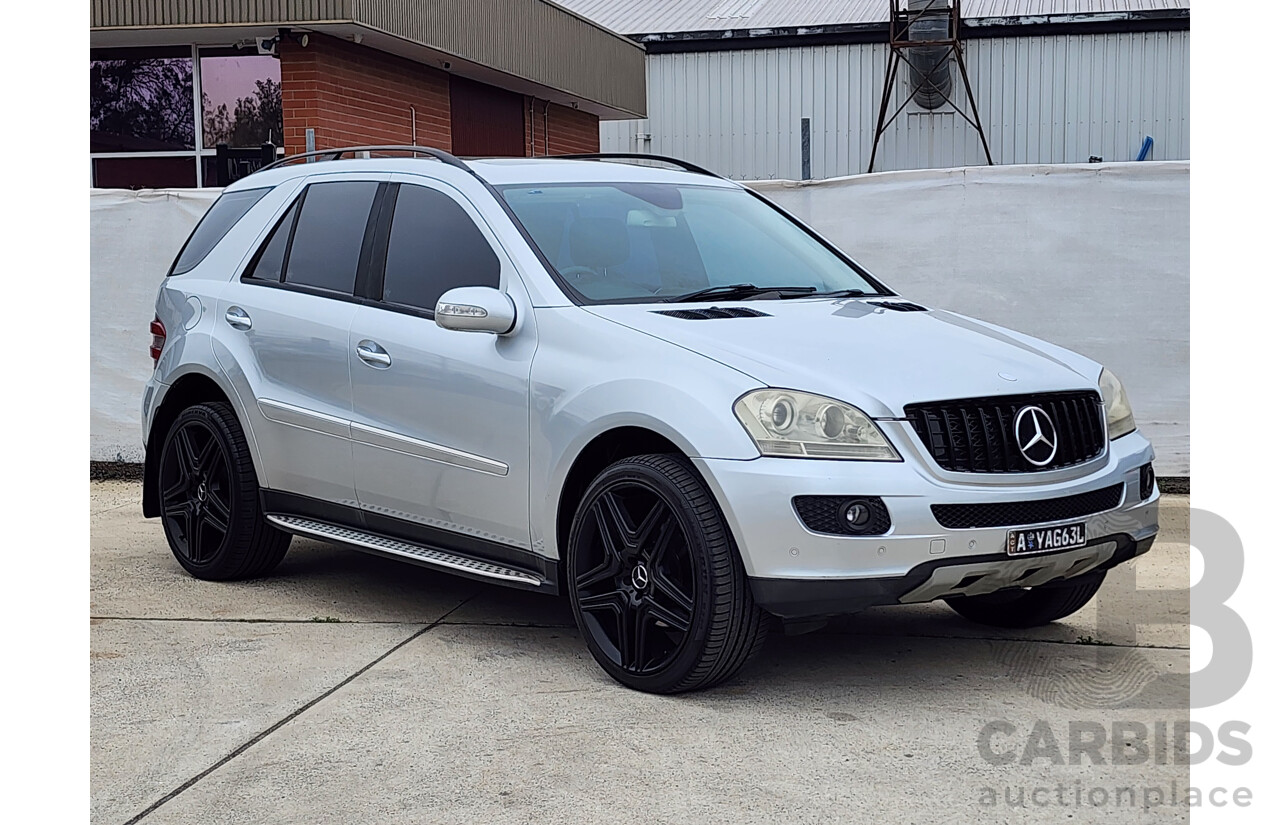 10/2005 Mercedes-Benz ML 500 Luxury (4x4) W164 4d Wagon Silver 5.0L