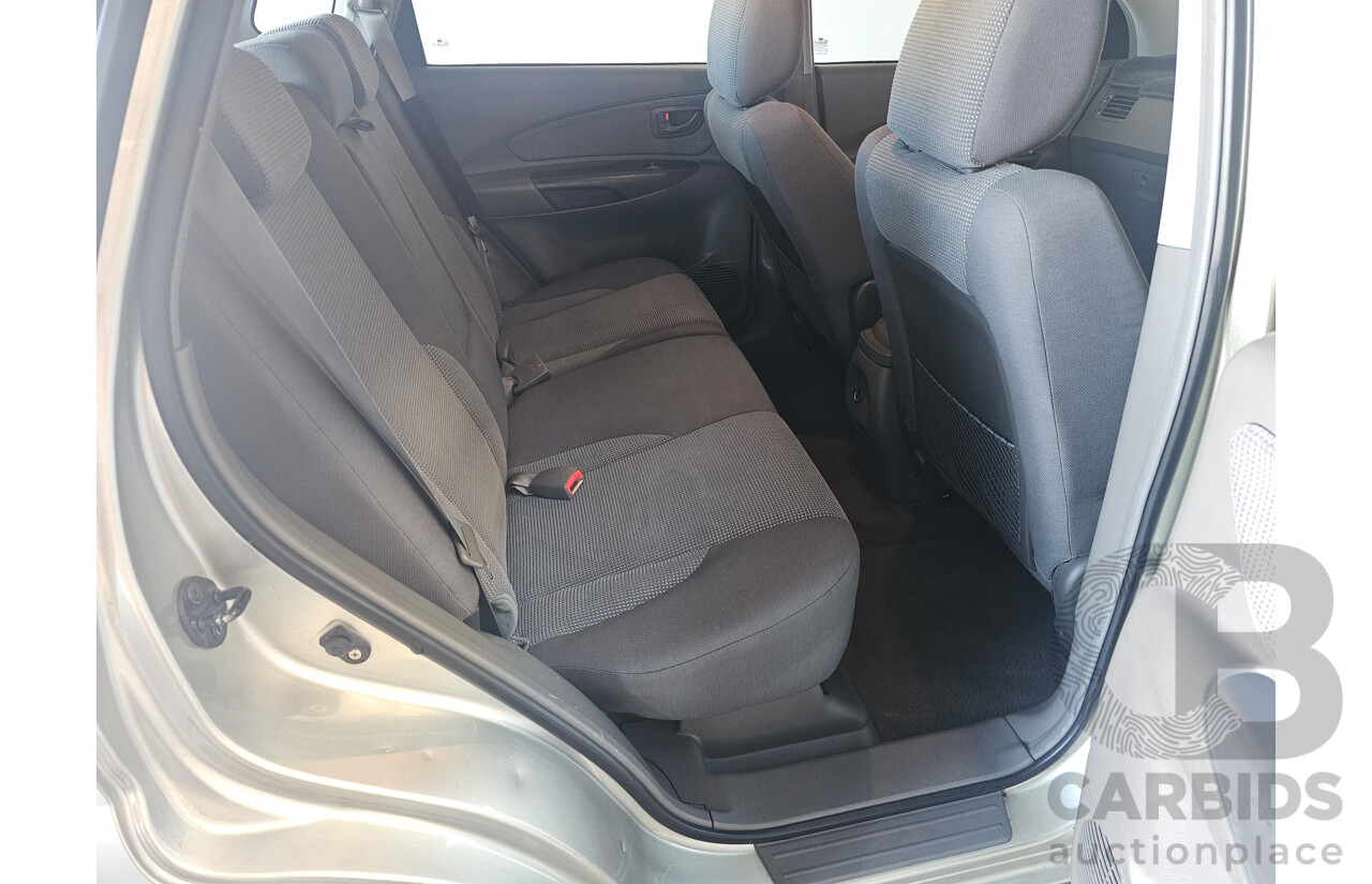 10/2005 Hyundai Tucson CITY 4d Wagon Silver 2.0L