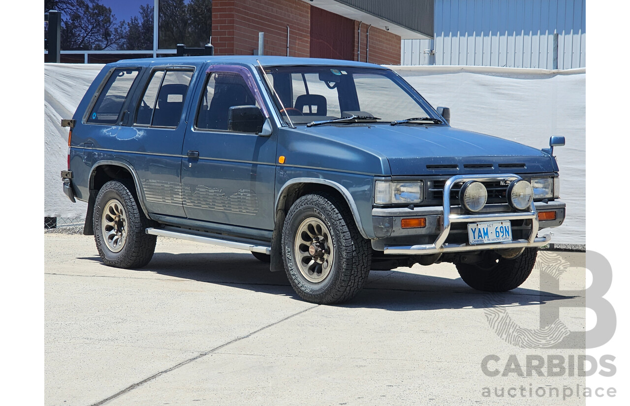 1/1992 Nissan Terrano R3M (4x4) Wagon Turbo Diesel Blue 2.7L