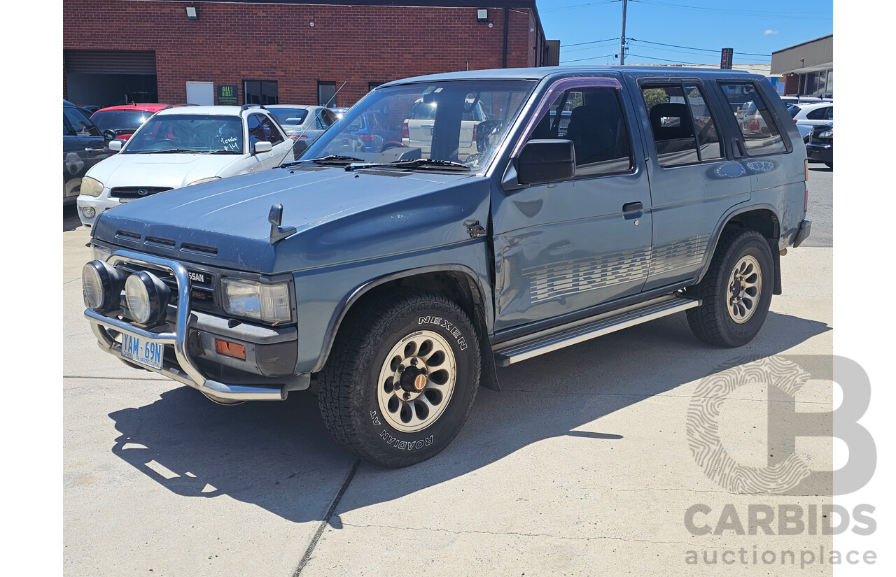 1/1992 Nissan Terrano R3M (4x4) Wagon Turbo Diesel Blue 2.7L