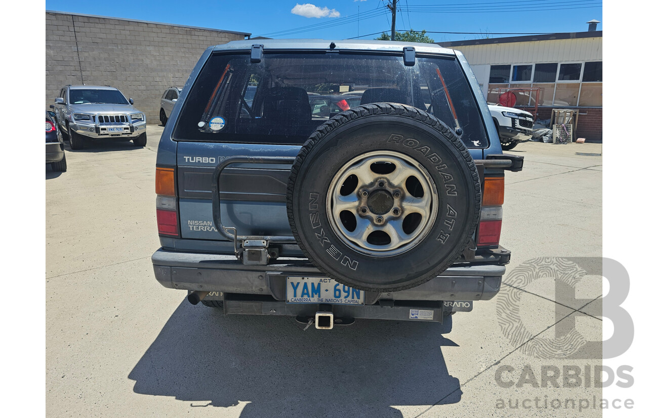 1/1992 Nissan Terrano R3M (4x4) Wagon Turbo Diesel Blue 2.7L