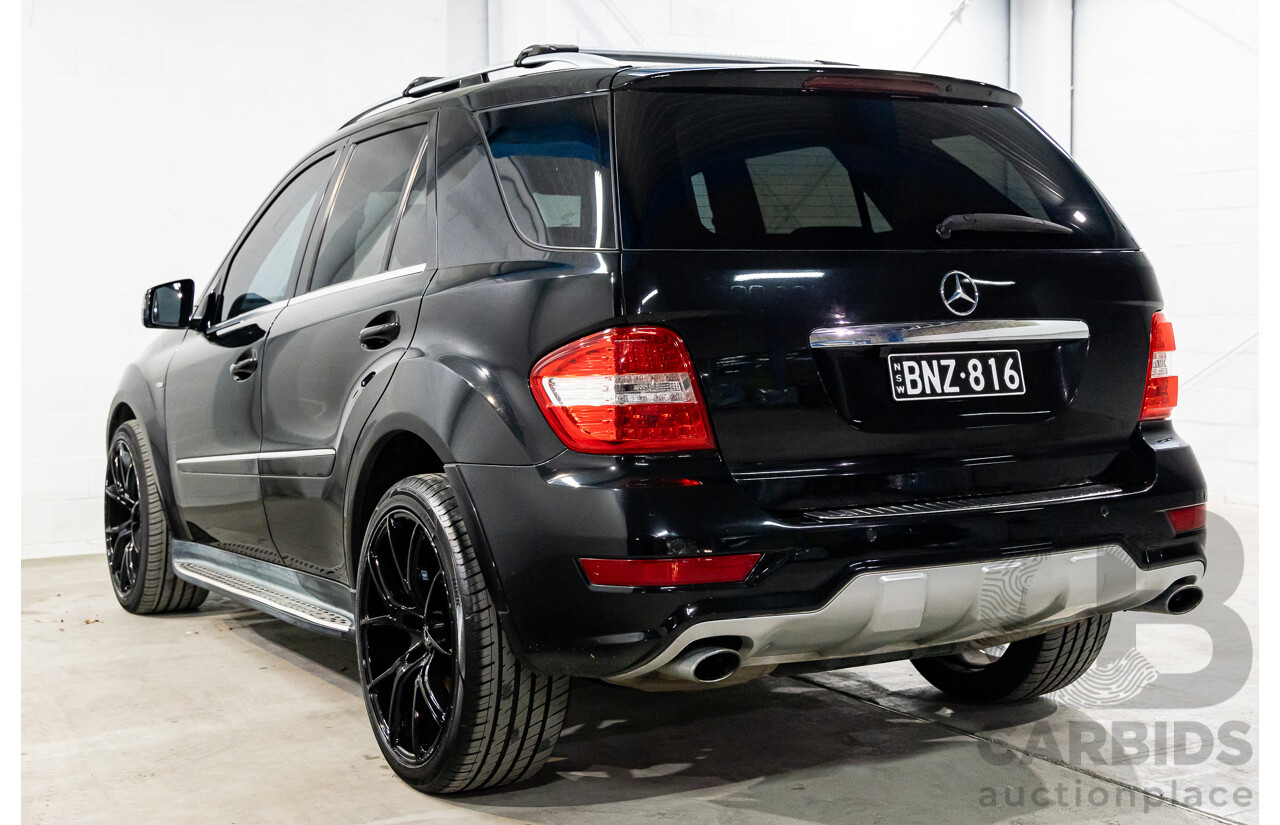 3/2011 Mercedes-Benz ML 300 CDI BlueEfficiency AMG Sports (4x4) 164 MY11 4d Wagon Obsidian Black Metallic Turbo Diesel 3.0L