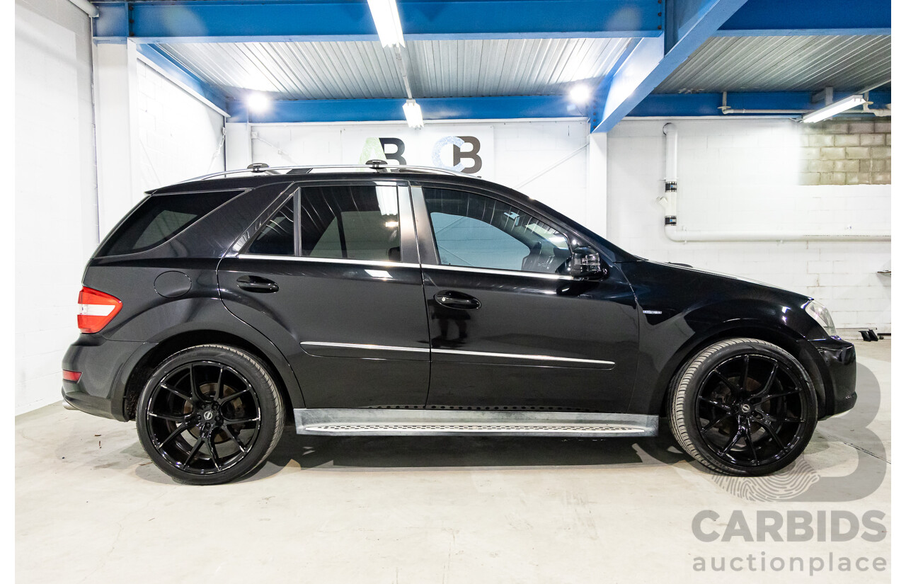3/2011 Mercedes-Benz ML 300 CDI BlueEfficiency AMG Sports (4x4) 164 MY11 4d Wagon Obsidian Black Metallic Turbo Diesel 3.0L