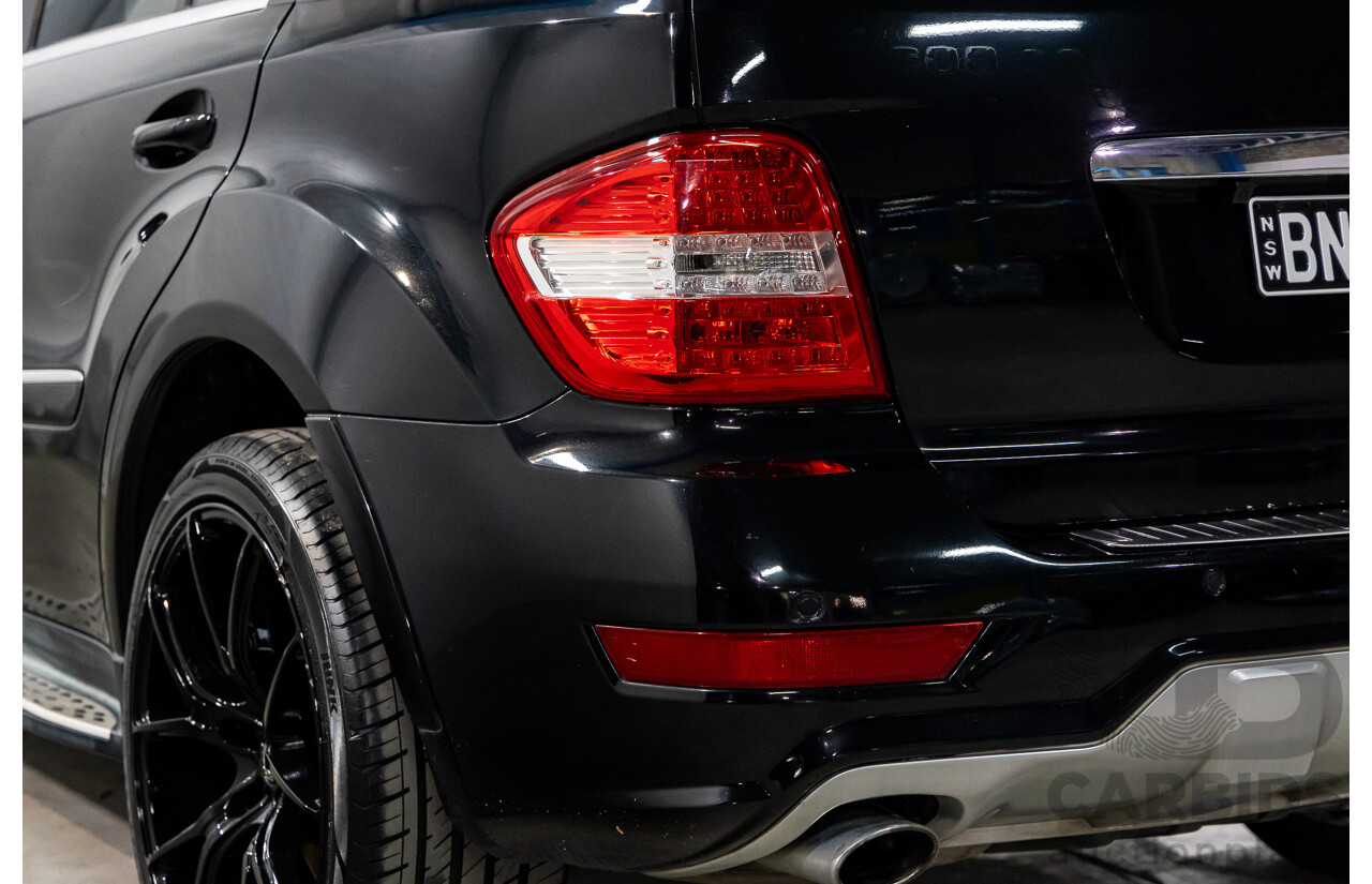 3/2011 Mercedes-Benz ML 300 CDI BlueEfficiency AMG Sports (4x4) 164 MY11 4d Wagon Obsidian Black Metallic Turbo Diesel 3.0L