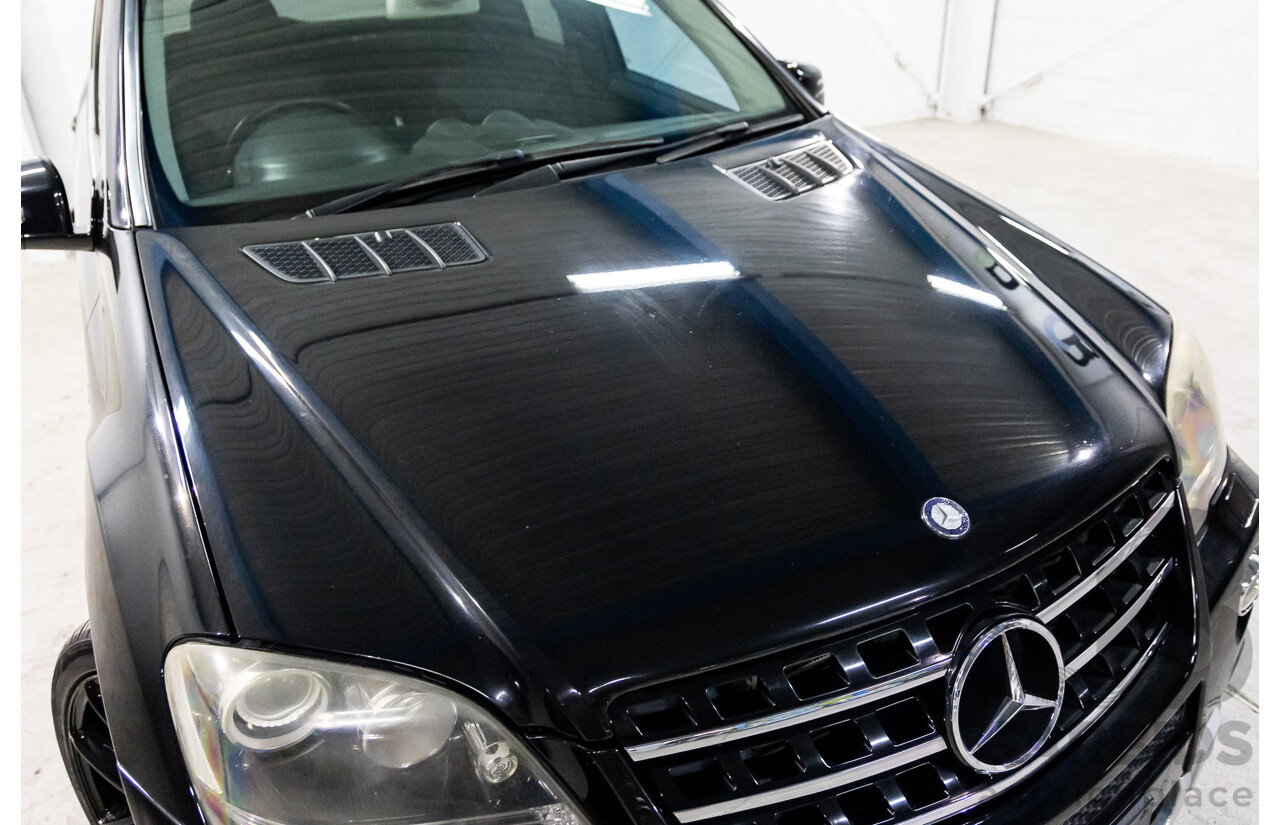 3/2011 Mercedes-Benz ML 300 CDI BlueEfficiency AMG Sports (4x4) 164 MY11 4d Wagon Obsidian Black Metallic Turbo Diesel 3.0L