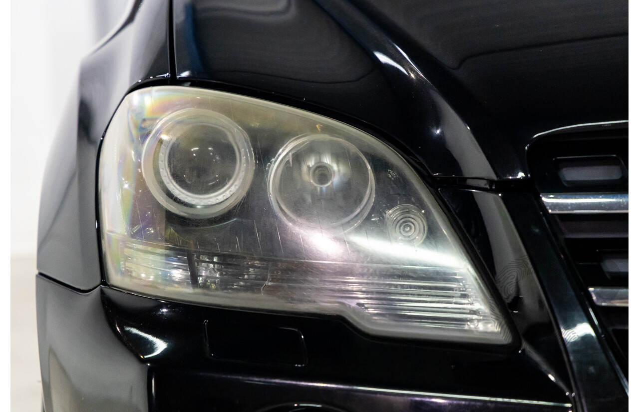 3/2011 Mercedes-Benz ML 300 CDI BlueEfficiency AMG Sports (4x4) 164 MY11 4d Wagon Obsidian Black Metallic Turbo Diesel 3.0L