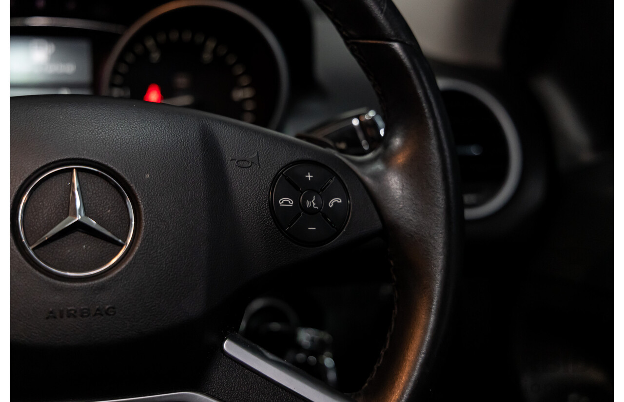 3/2011 Mercedes-Benz ML 300 CDI BlueEfficiency AMG Sports (4x4) 164 MY11 4d Wagon Obsidian Black Metallic Turbo Diesel 3.0L