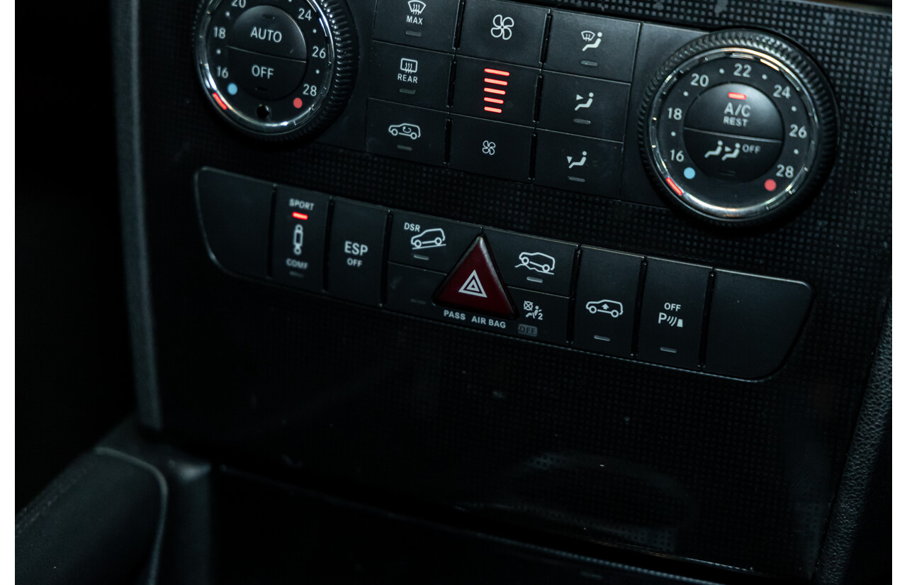 3/2011 Mercedes-Benz ML 300 CDI BlueEfficiency AMG Sports (4x4) 164 MY11 4d Wagon Obsidian Black Metallic Turbo Diesel 3.0L