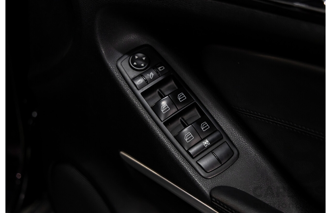 3/2011 Mercedes-Benz ML 300 CDI BlueEfficiency AMG Sports (4x4) 164 MY11 4d Wagon Obsidian Black Metallic Turbo Diesel 3.0L