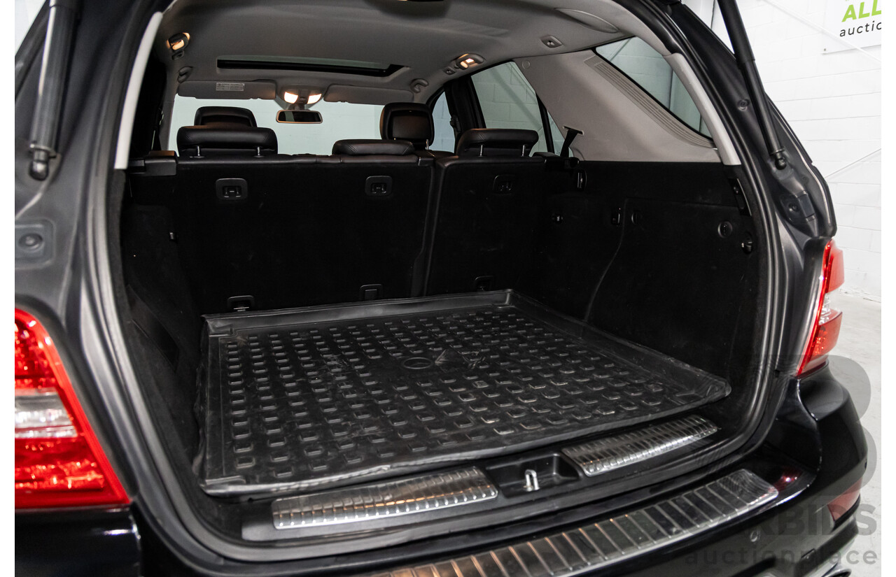 3/2011 Mercedes-Benz ML 300 CDI BlueEfficiency AMG Sports (4x4) 164 MY11 4d Wagon Obsidian Black Metallic Turbo Diesel 3.0L