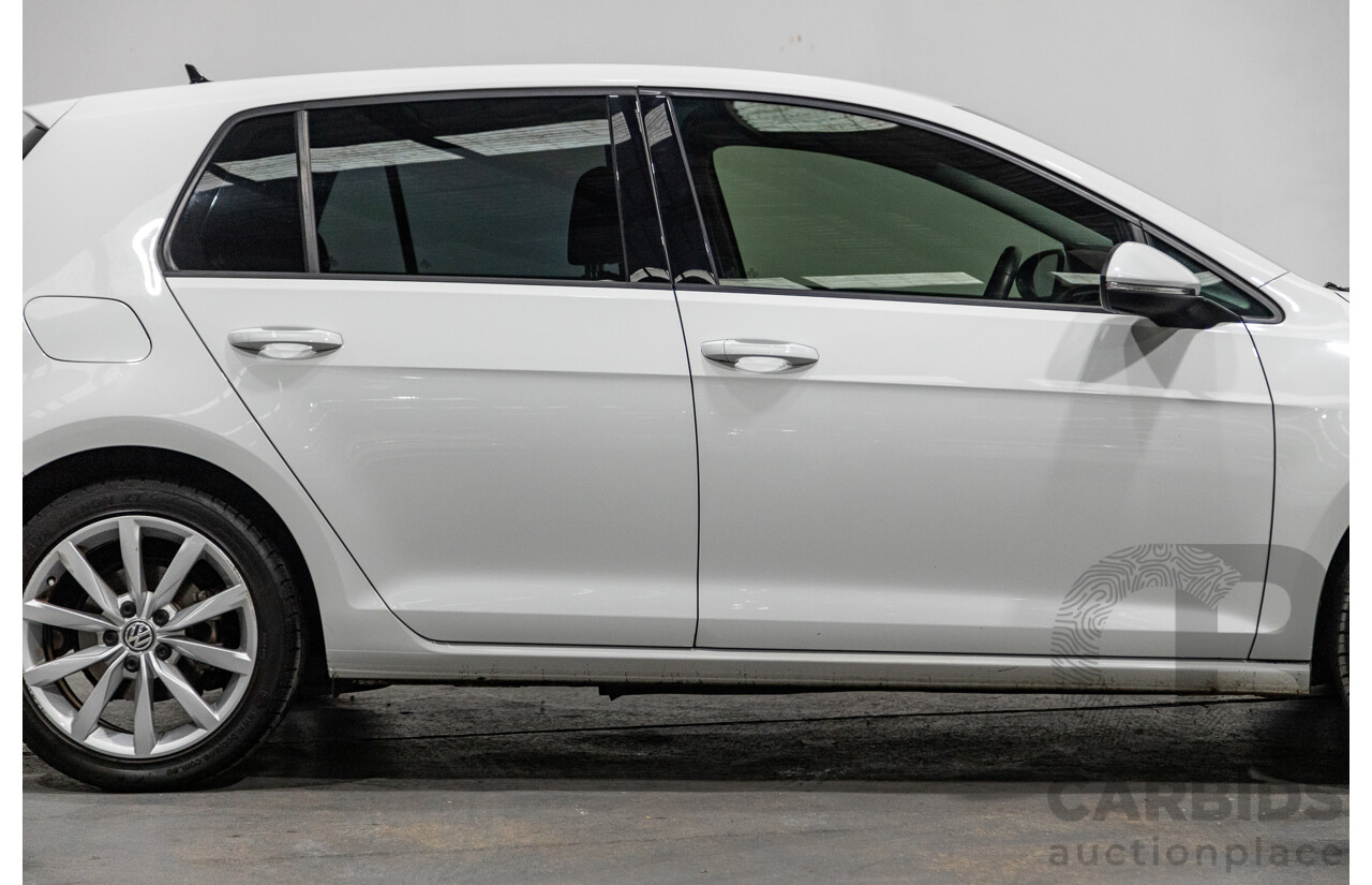 12/2017 Volkswagen Golf 110 TSI Comfortline Mk7.5 AU MY18 5d Hatchback Pure White Turbo 1.4L