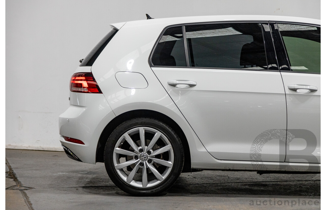 12/2017 Volkswagen Golf 110 TSI Comfortline Mk7.5 AU MY18 5d Hatchback Pure White Turbo 1.4L