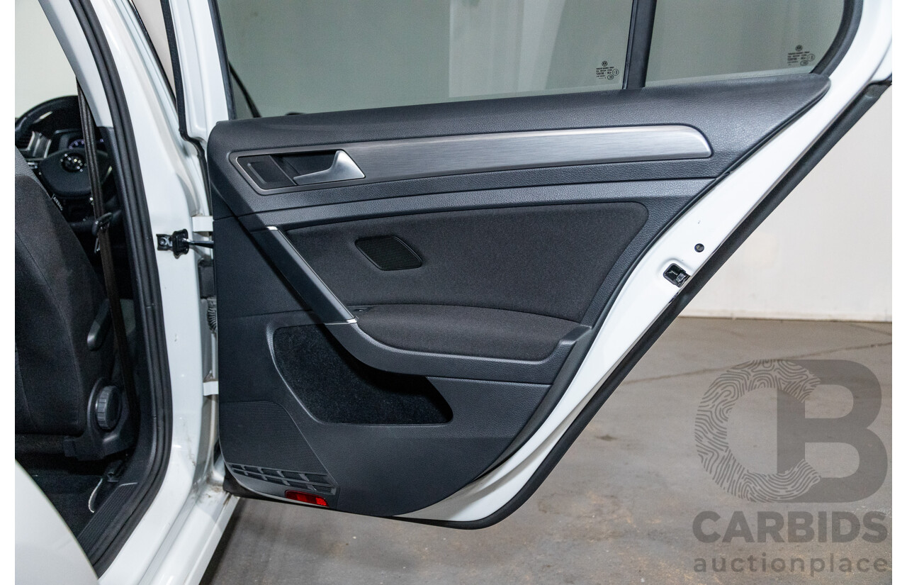 12/2017 Volkswagen Golf 110 TSI Comfortline Mk7.5 AU MY18 5d Hatchback Pure White Turbo 1.4L