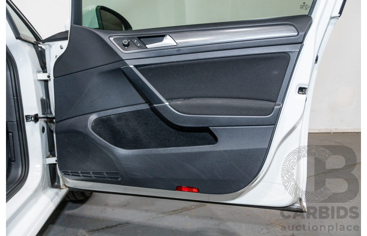 12/2017 Volkswagen Golf 110 TSI Comfortline Mk7.5 AU MY18 5d Hatchback Pure White Turbo 1.4L