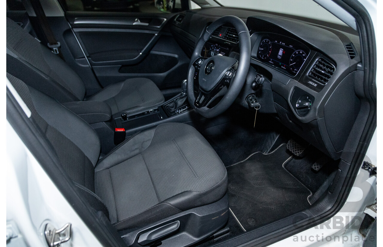 12/2017 Volkswagen Golf 110 TSI Comfortline Mk7.5 AU MY18 5d Hatchback Pure White Turbo 1.4L