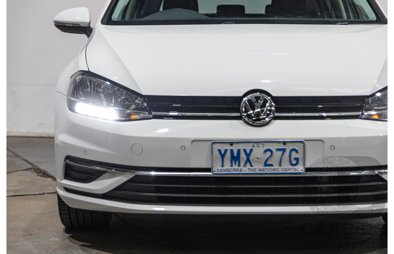 12/2017 Volkswagen Golf 110 TSI Comfortline Mk7.5 AU MY18 5d Hatchback Pure White Turbo 1.4L