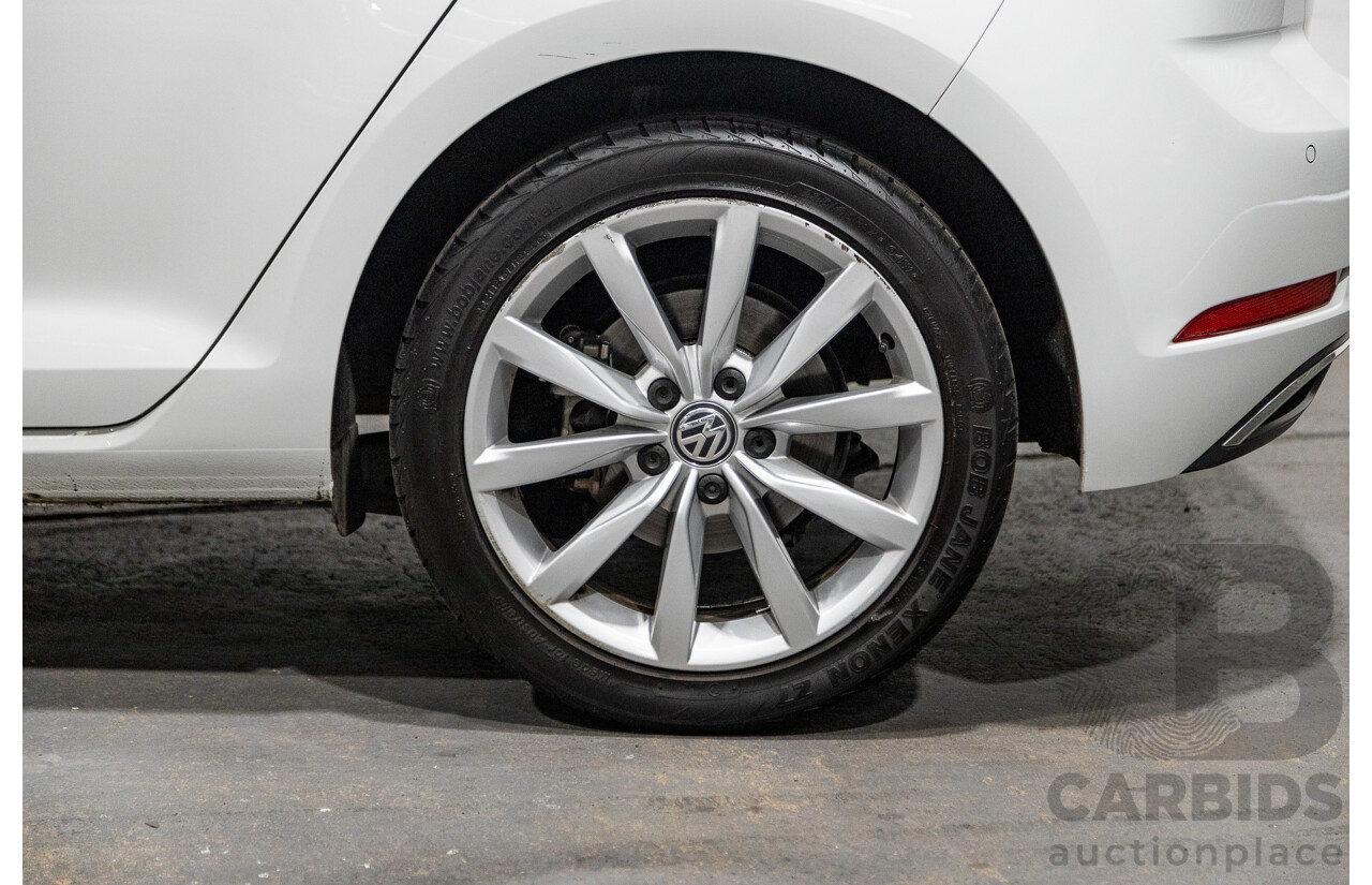 12/2017 Volkswagen Golf 110 TSI Comfortline Mk7.5 AU MY18 5d Hatchback Pure White Turbo 1.4L