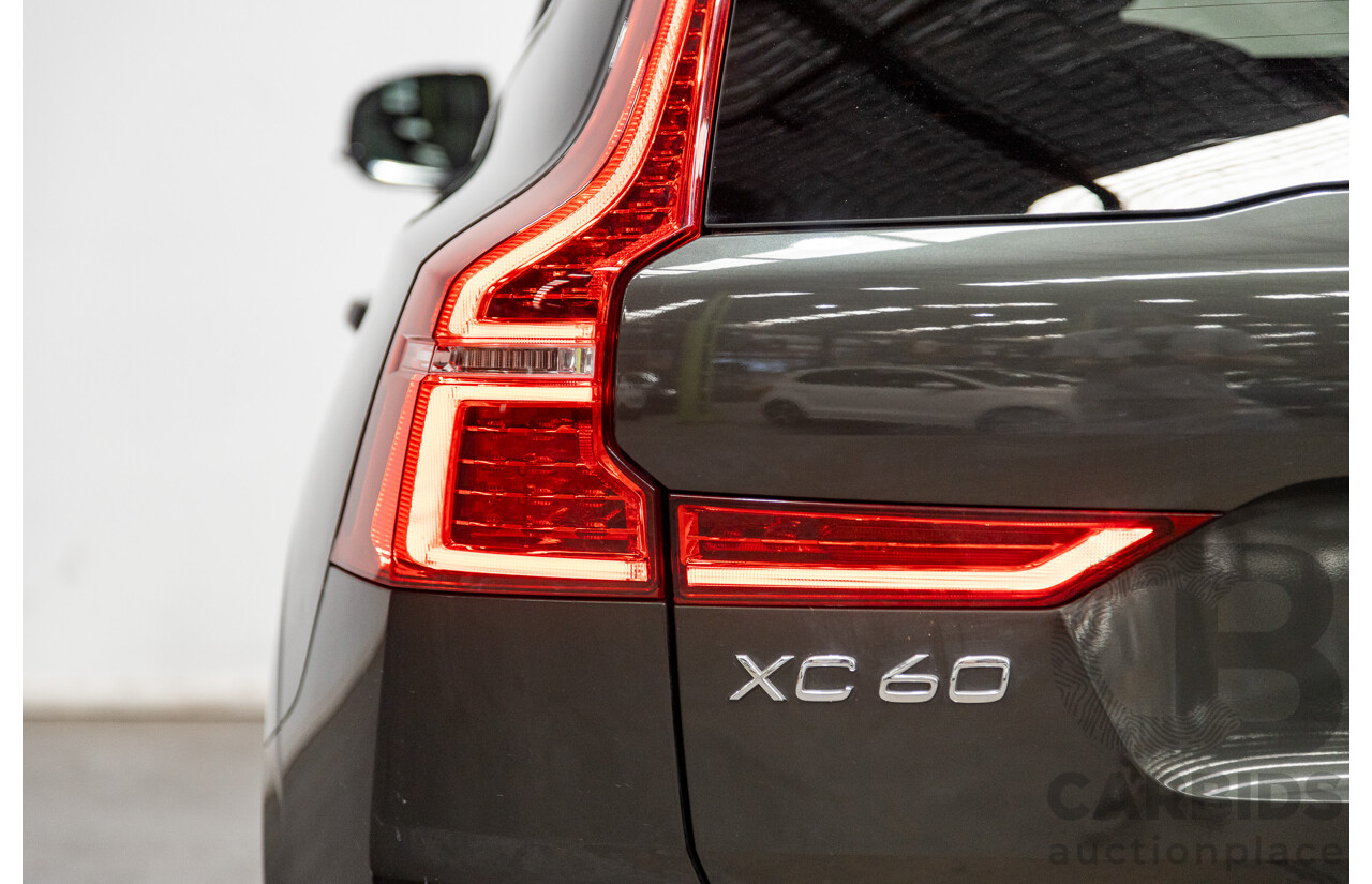 08/2018 Volvo XC60 D4 Momentum (AWD) MY19 4d Wagon Pine Grey Metallic Twin Turbo Diesel 2.0L