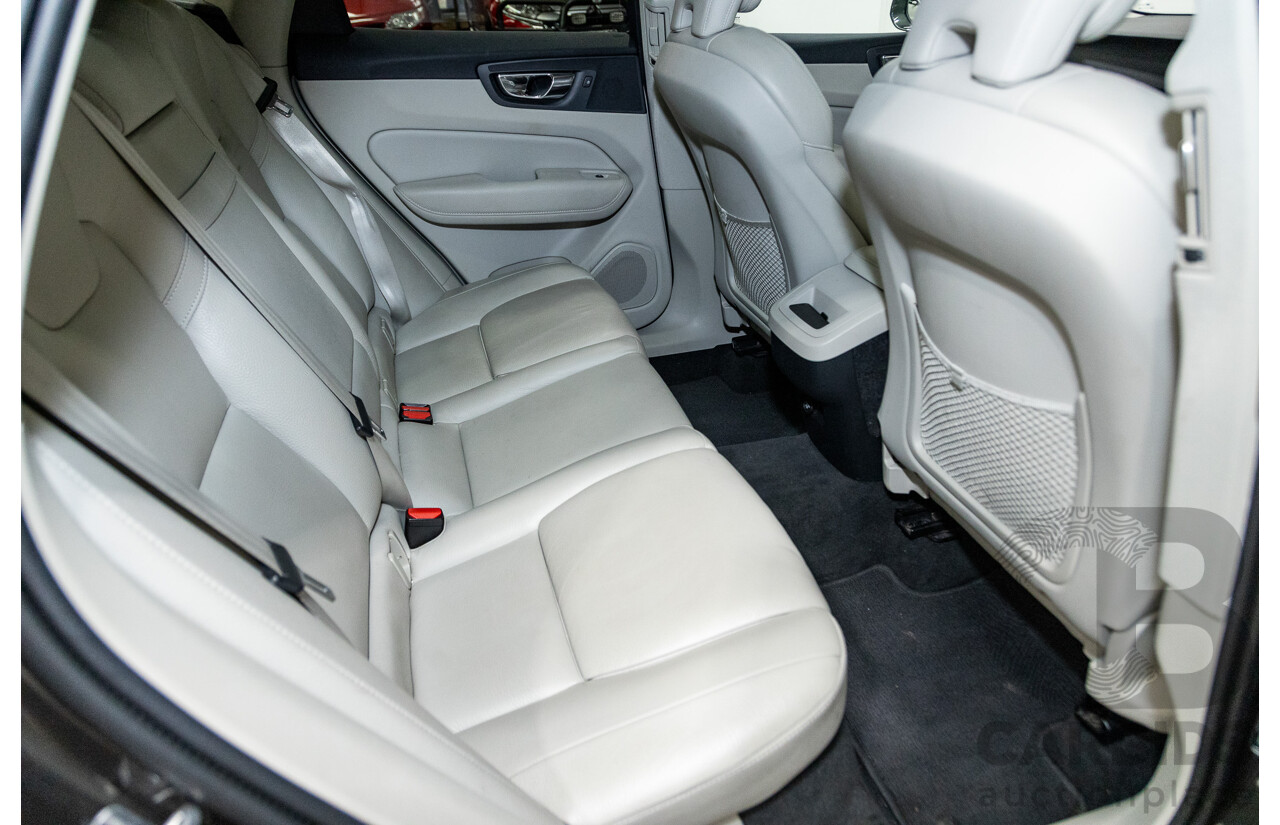 08/2018 Volvo XC60 D4 Momentum (AWD) MY19 4d Wagon Pine Grey Metallic Twin Turbo Diesel 2.0L