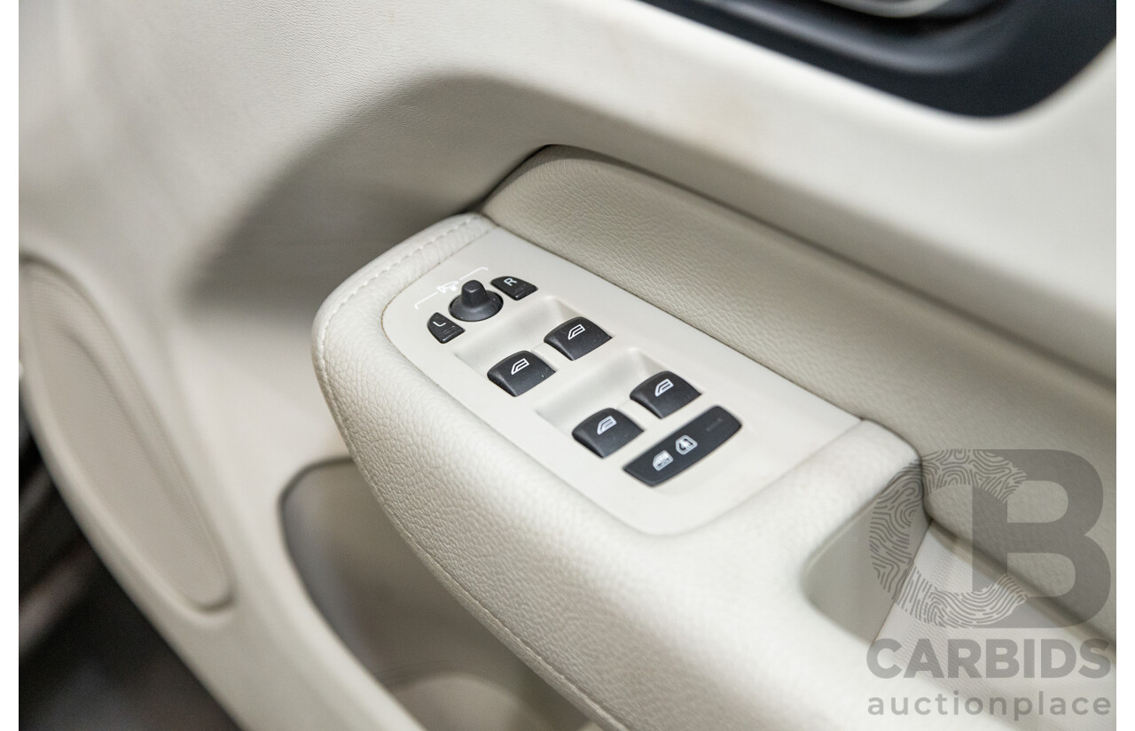 08/2018 Volvo XC60 D4 Momentum (AWD) MY19 4d Wagon Pine Grey Metallic Twin Turbo Diesel 2.0L