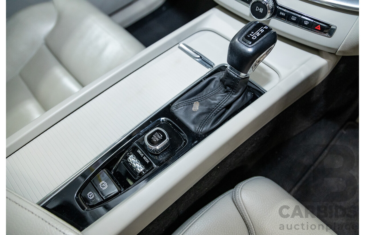 08/2018 Volvo XC60 D4 Momentum (AWD) MY19 4d Wagon Pine Grey Metallic Twin Turbo Diesel 2.0L