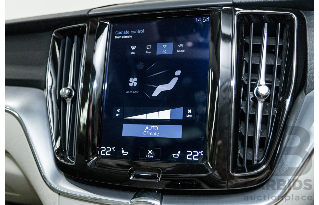 08/2018 Volvo XC60 D4 Momentum (AWD) MY19 4d Wagon Pine Grey Metallic Twin Turbo Diesel 2.0L