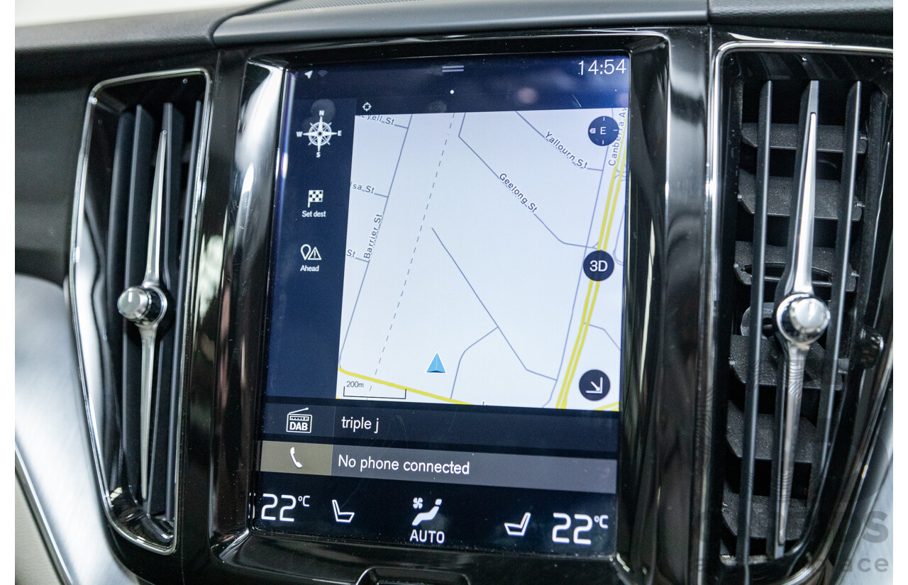 08/2018 Volvo XC60 D4 Momentum (AWD) MY19 4d Wagon Pine Grey Metallic Twin Turbo Diesel 2.0L