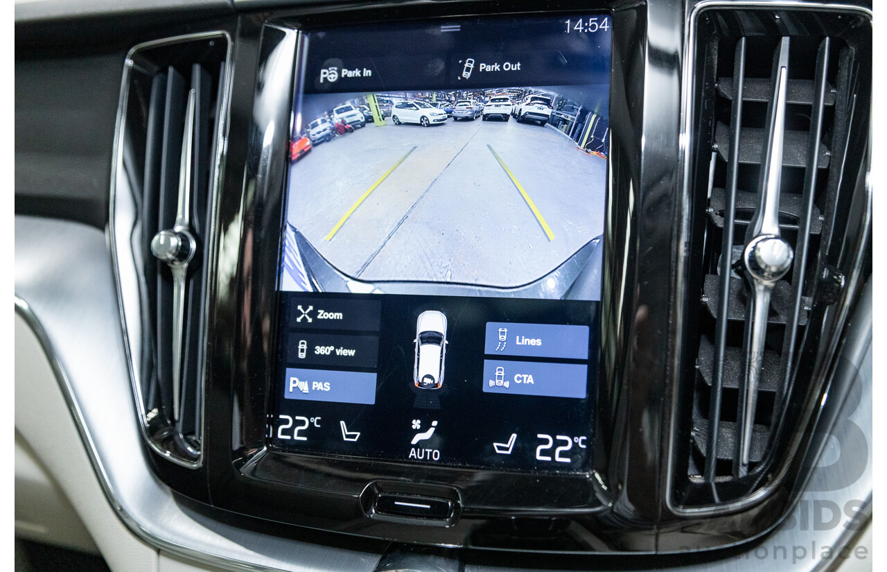 08/2018 Volvo XC60 D4 Momentum (AWD) MY19 4d Wagon Pine Grey Metallic Twin Turbo Diesel 2.0L