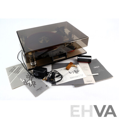 Rare Oracle Audio Corporation Delphi MK III Audiophile Turntable with Free Floating Suspension with SME Series IV Magnesium Tone Arm, Ortofon Moving Coil Cartridge MC 3000, All with Original Instruction Manuals