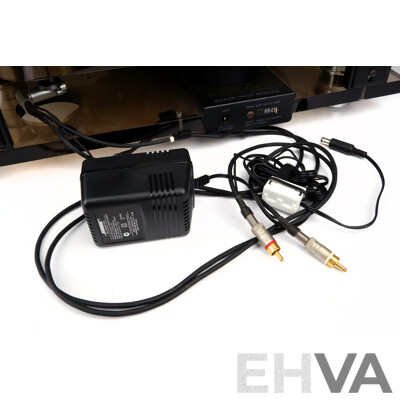 Rare Oracle Audio Corporation Delphi MK III Audiophile Turntable with Free Floating Suspension with SME Series IV Magnesium Tone Arm, Ortofon Moving Coil Cartridge MC 3000, All with Original Instruction Manuals