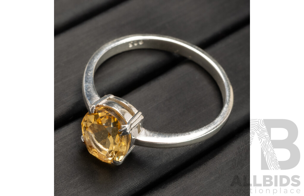 NEW - Sterling Silver Citrine Ring, Size R, 2.28 Grams