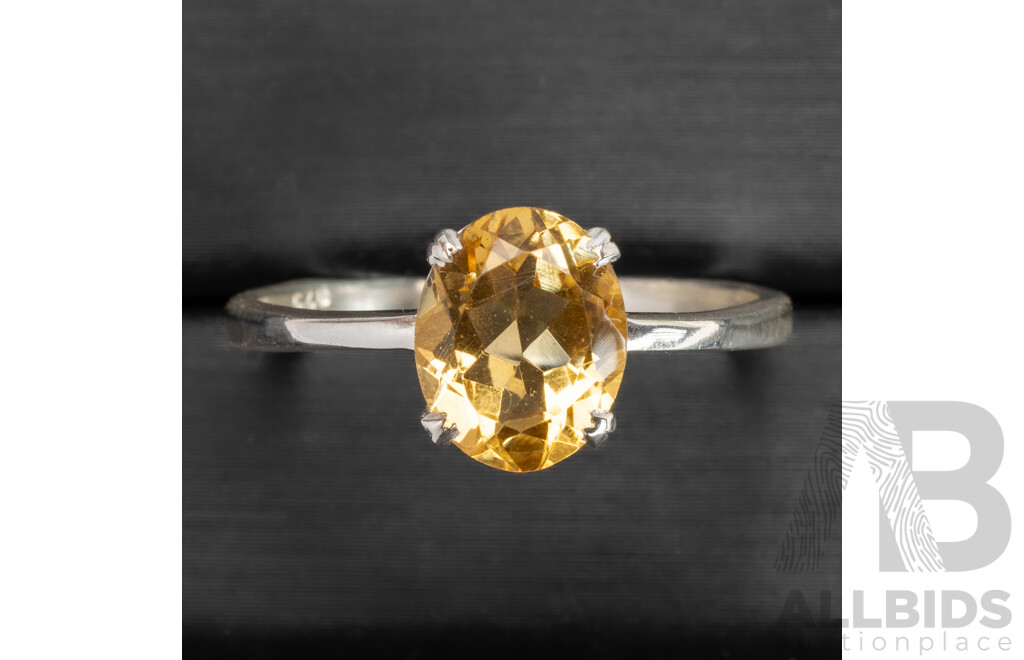 NEW - Sterling Silver Citrine Ring, Size R, 2.28 Grams