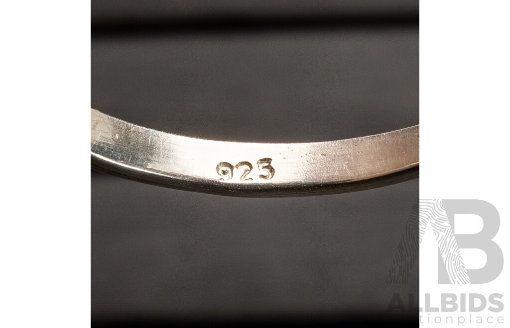 NEW - Sterling Silver Citrine Ring, Size R, 2.28 Grams