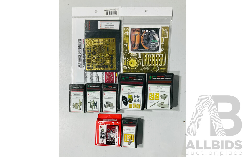 Collection of Scale Model Kits and Accessories From Greenstrawberry and More