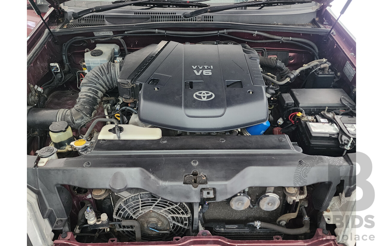 10/2003 Toyota Landcruiser Prado Grande (4x4) GRJ120R 4d Wagon Maroon 4.0L