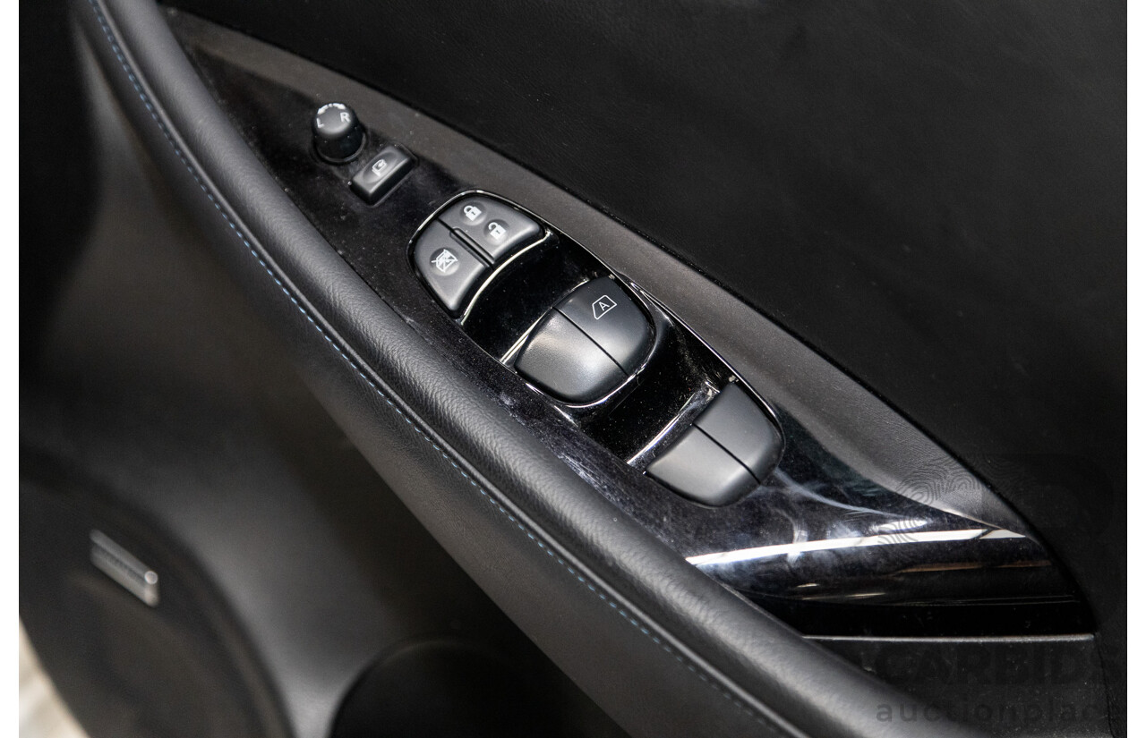 06/2019 Nissan Leaf ZE1 4d Hatchback Ivory Pearl White Dedicated Electric EV 110kw