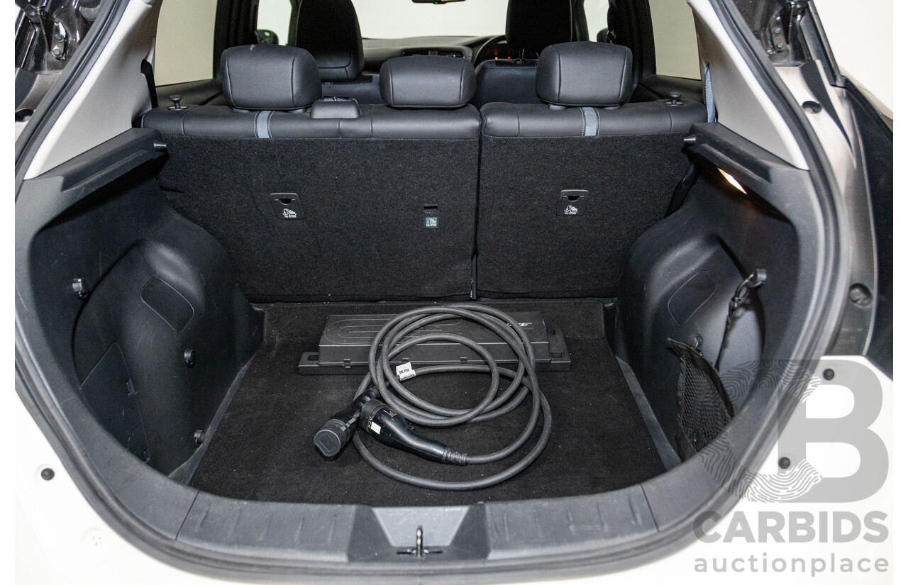 06/2019 Nissan Leaf ZE1 4d Hatchback Ivory Pearl White Dedicated Electric EV 110kw