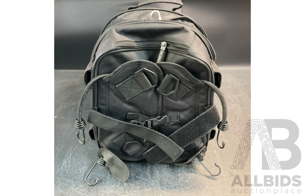 AJAY'S Sportsbike Seat Bag & IXON Motorcycle Bike Gloves (Size L)