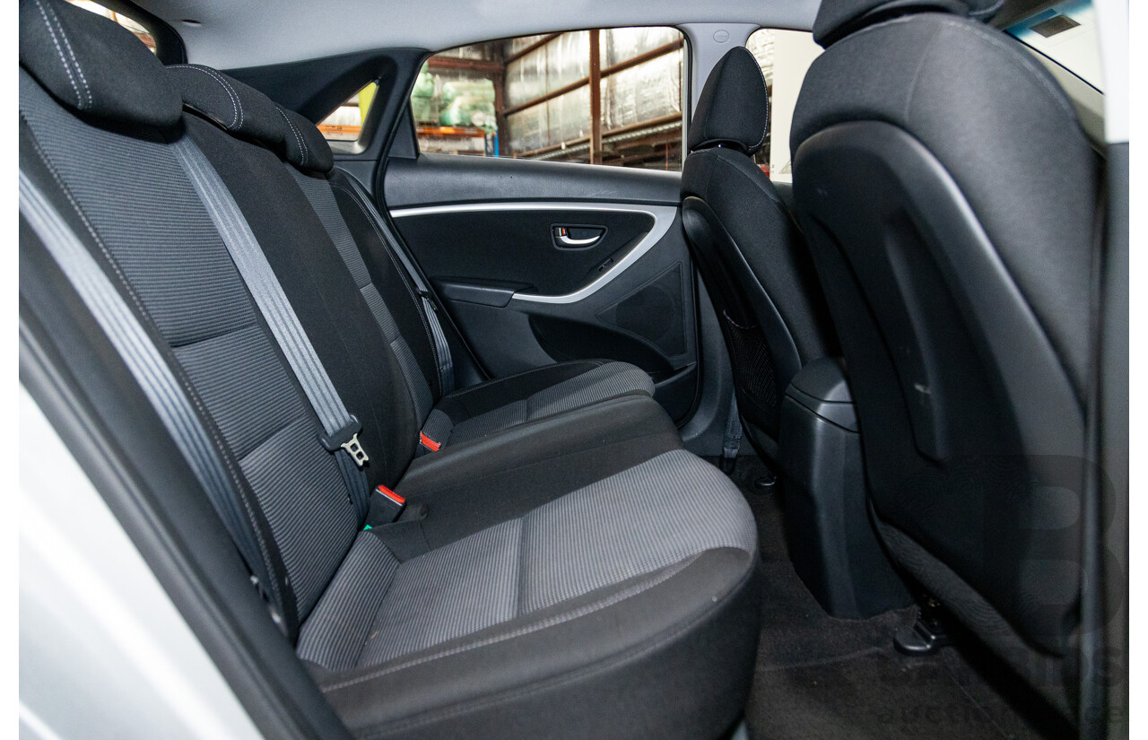 11/2013 Hyundai i30 Active GD 5d Hatchback Sleek Silver Metallic 1.8L