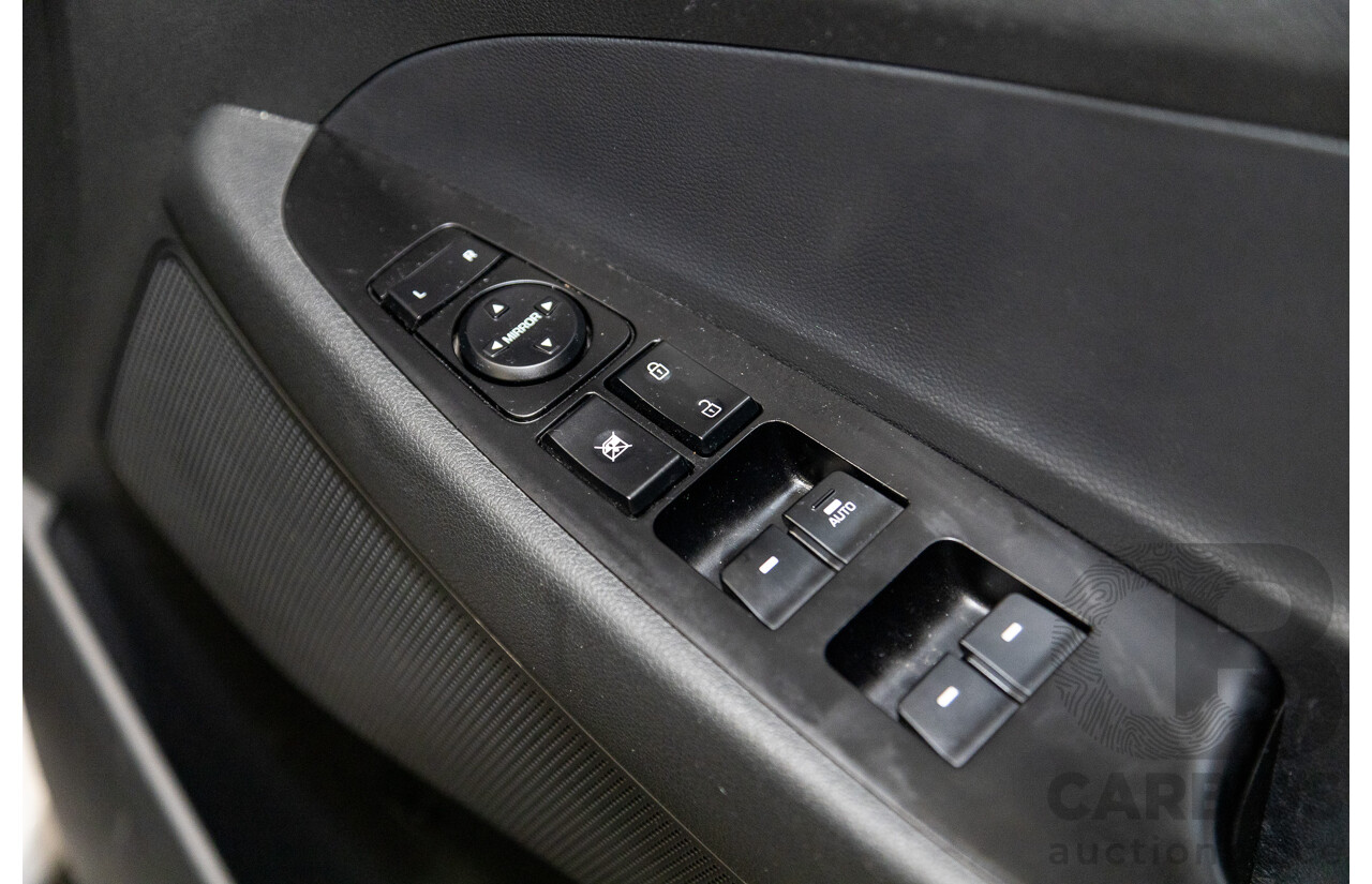 04/2017 Hyundai Tucson ACTIVE (FWD) FWD TL2 MY18 4D Wagon Pure White 2.0L