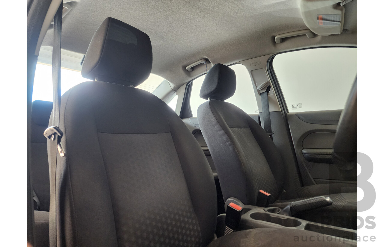 09/2007 Ford Focus CL FWD LS 4D Sedan Red 2.0L