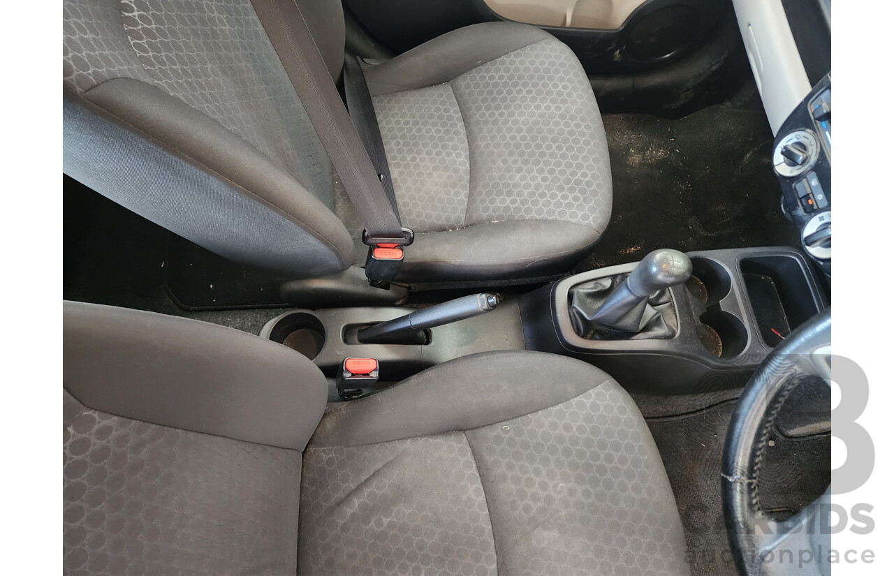 7/2013 Mitsubishi Mirage ES LA 5d Hatchback Red 1.2L