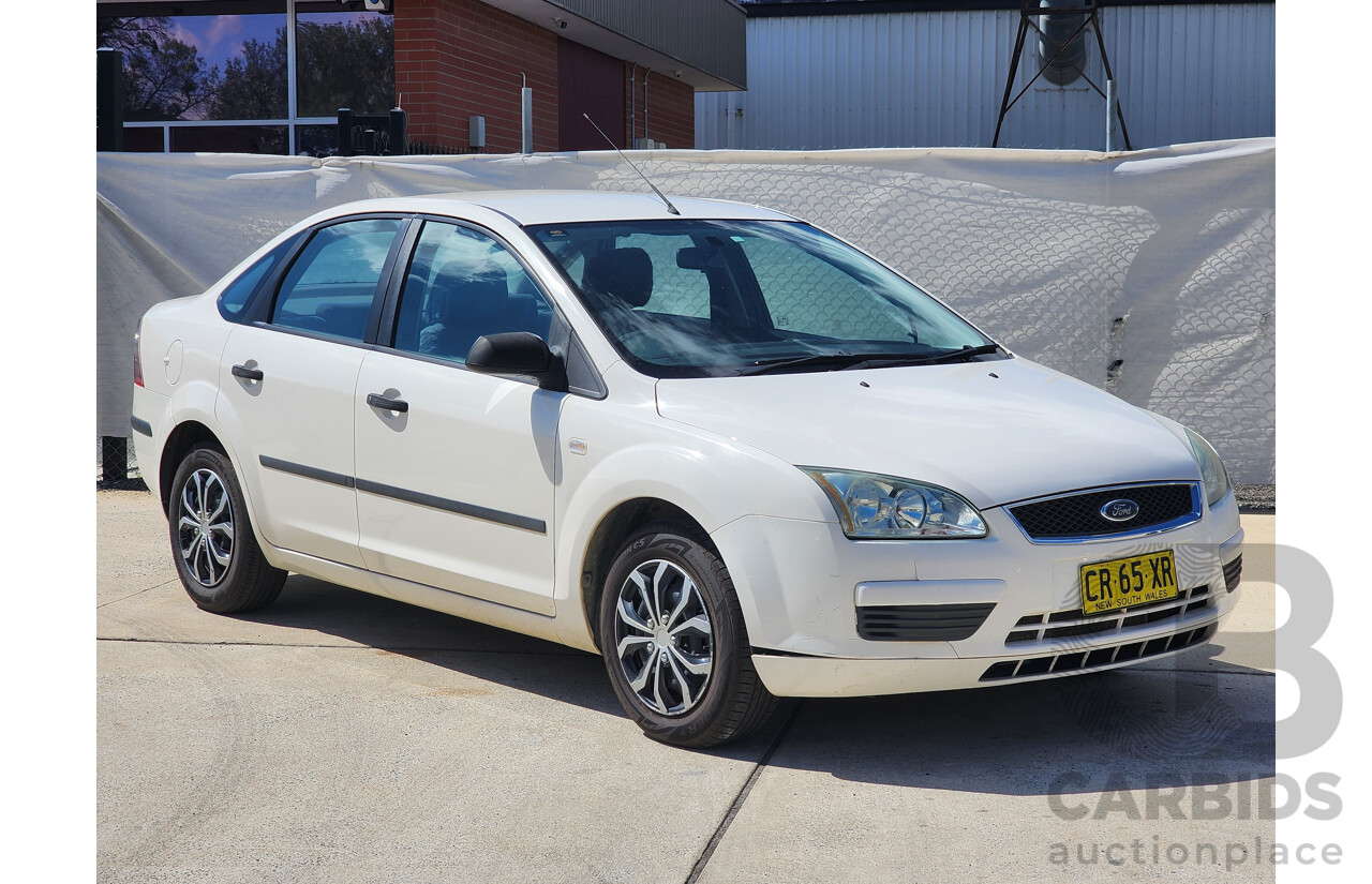 5/2007 Ford Focus CL LS 4d Sedan White 2.0L