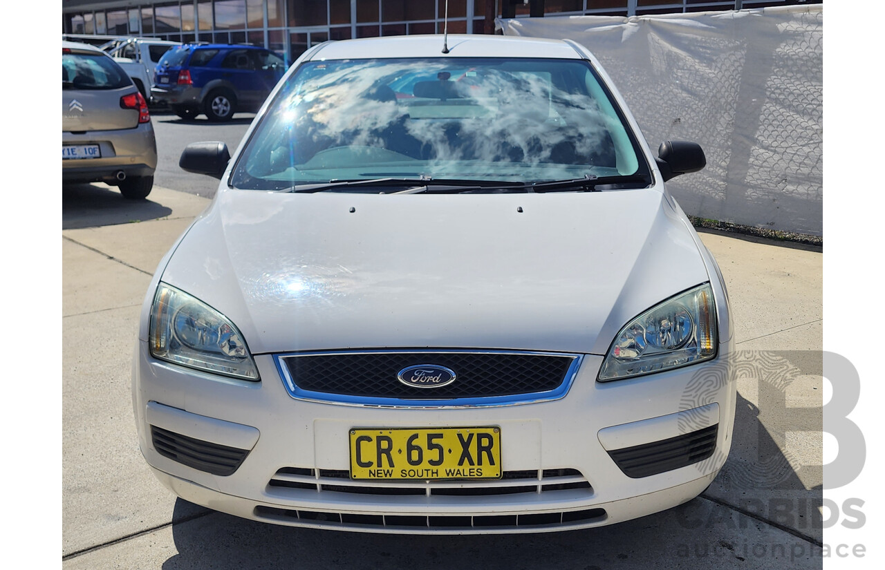 5/2007 Ford Focus CL LS 4d Sedan White 2.0L
