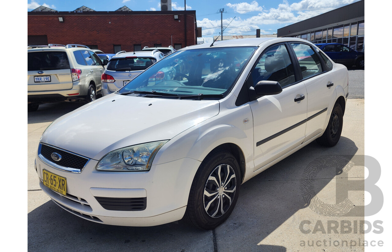 5/2007 Ford Focus CL LS 4d Sedan White 2.0L