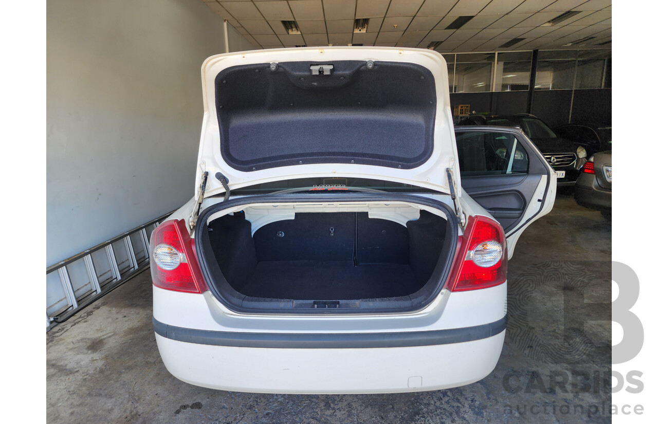 5/2007 Ford Focus CL LS 4d Sedan White 2.0L