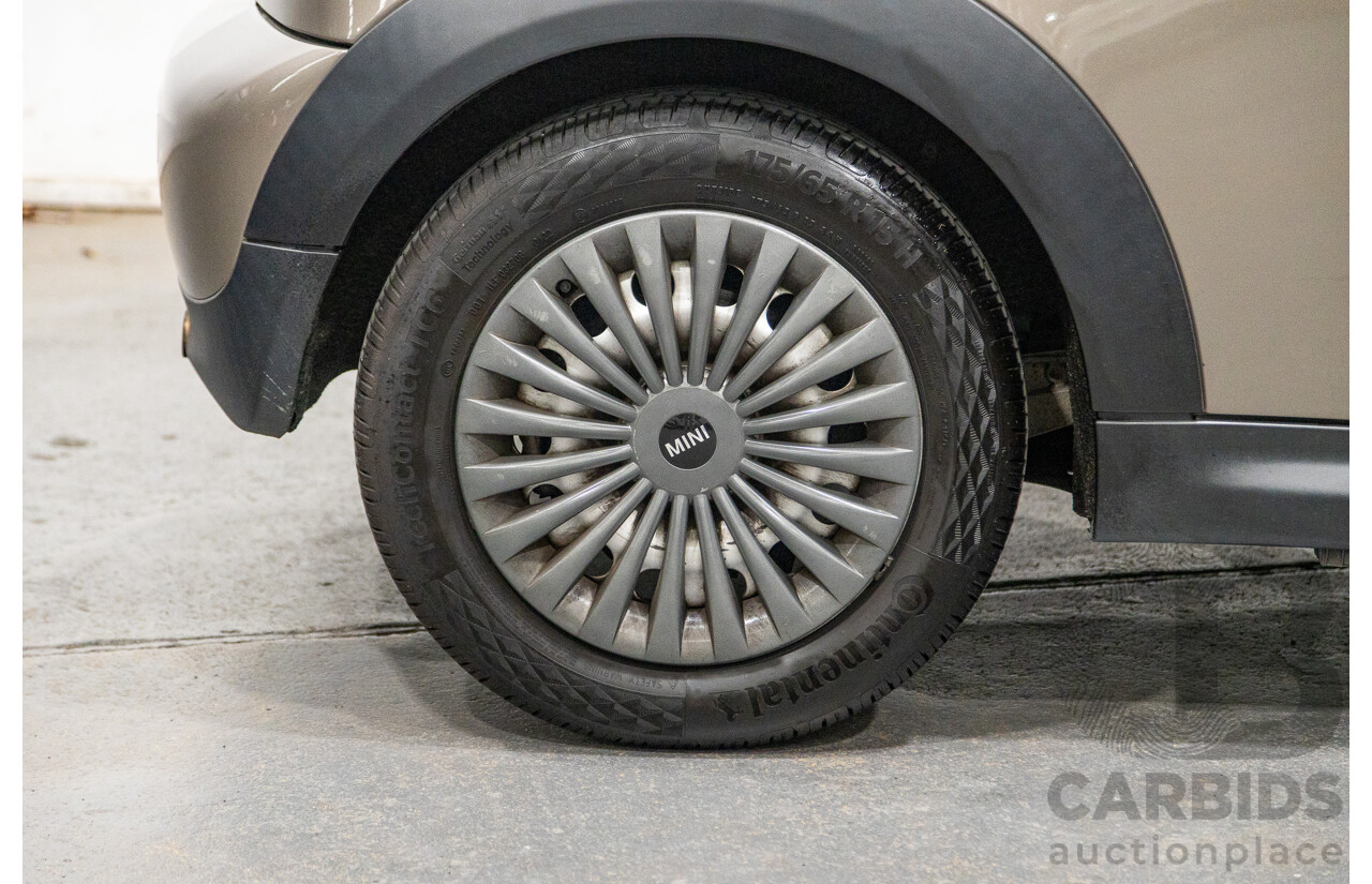 07/2012 Mini Cooper RAY R56 MY12 2D Hatchback Velvet Silver Metallic 1.6L